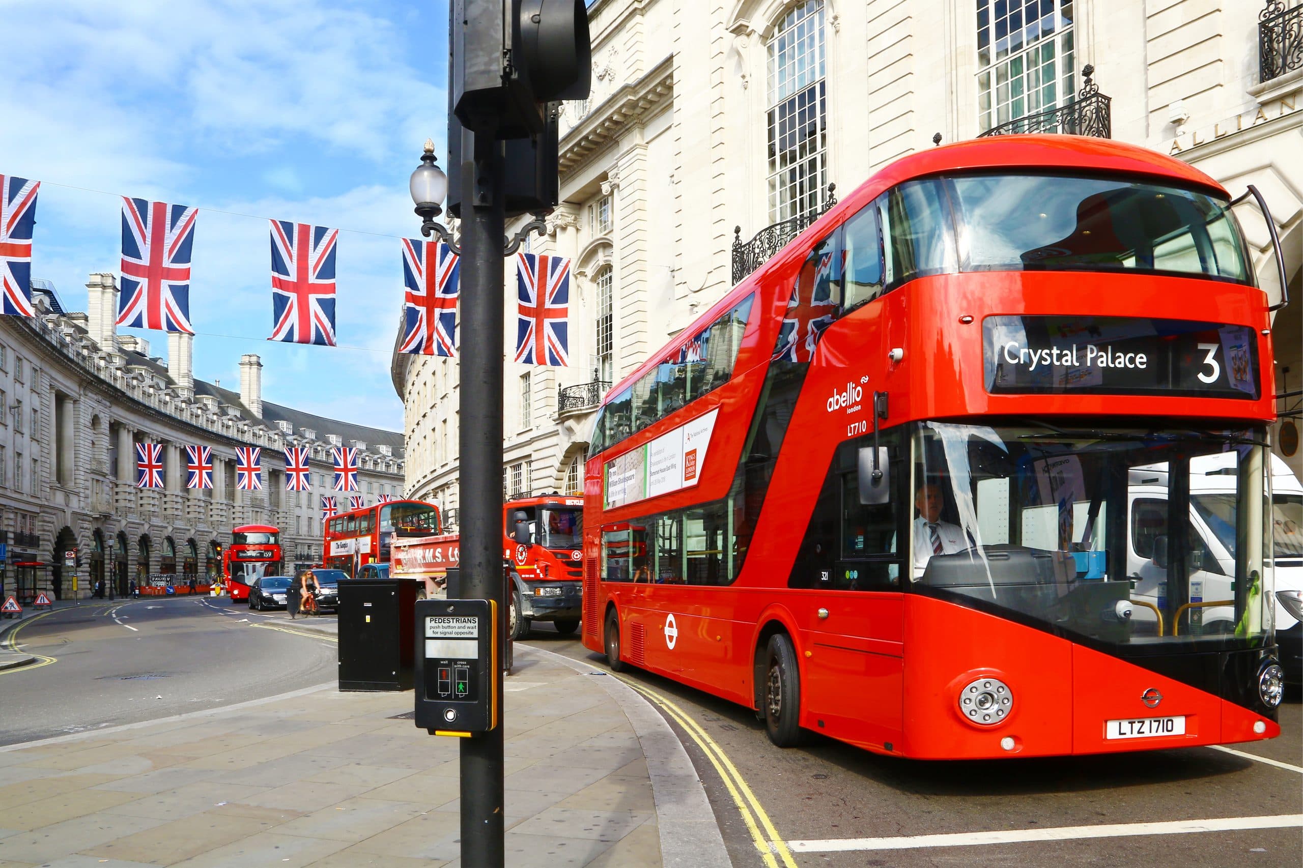 London Luton Airport Transfer - Image 2